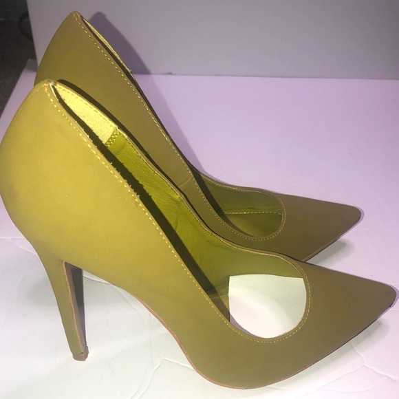 Shoe Republic LA Shoes - Pumps